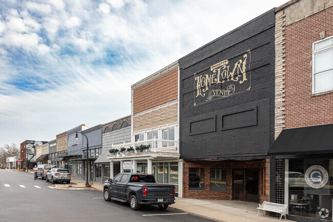 Downtown Gravette has a host of retail, entertainment, and dining options.