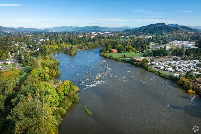 An aerial view of the Willamette River seen from the West Springfield neighborhood.