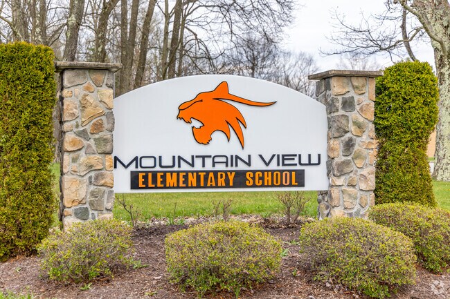 Mountain View Elementary School includes a fresh sign on the roadway.