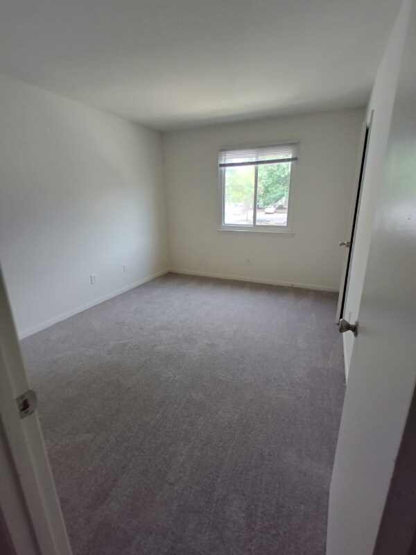 600 Reusens Rd unit F63, Lynchburg, VA 24503 - photo 1
