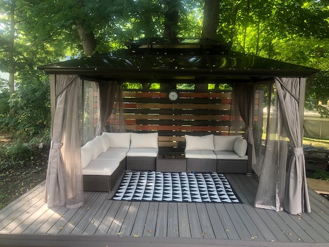 Same Deck with canopy and bug screen