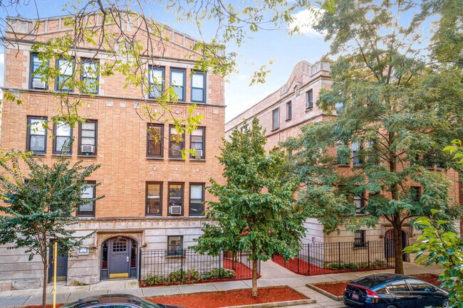 813 W Cornelia Ave unit 821A-112, Chicago, IL 60657 - photo 2