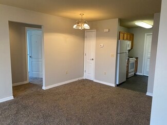 320 Toni Ln Unit D, Branson, MO 65616