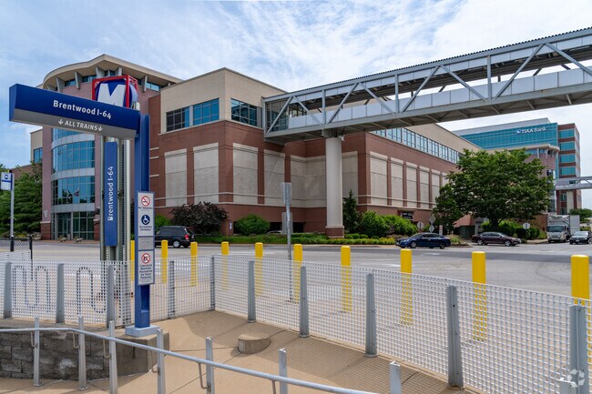 Public transportation is easy for Brentwood with a MetroLink station in the heart of the town.