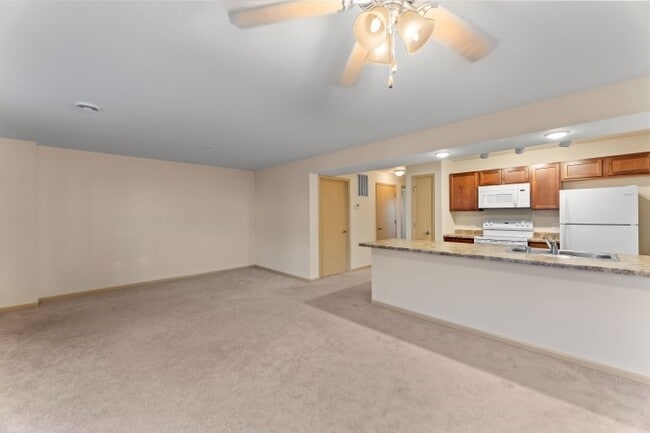 Whispering Pines, Middleton, WI 53562 - photo 3