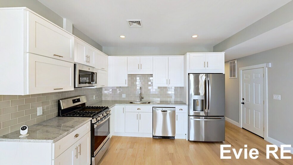 42 Hano St unit 4, Allston, MA 02134 - photo 1