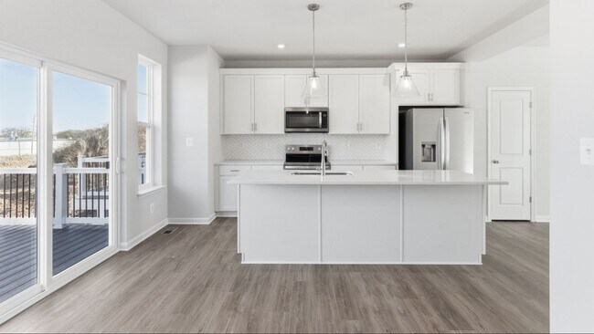 230 Monteith Dr, Winchester, VA 22601 - photo 5