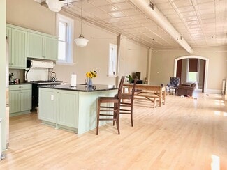 1001 N Dr Martin Luther King jr Dr Unit 2, Milwaukee, WI 53203