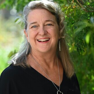 Carolyn Minor
