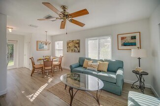 3470 Sacramento Way Unit 2, Naples, FL 34105