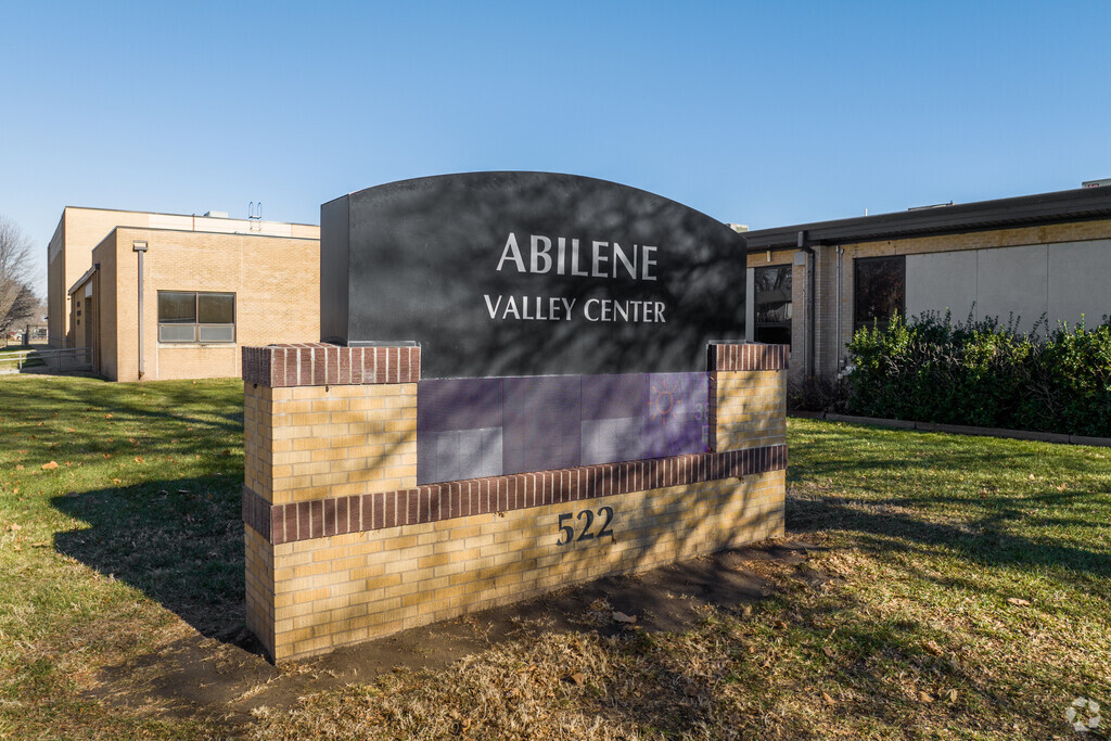 Abilene Elementary School greets you with a large brick sign.