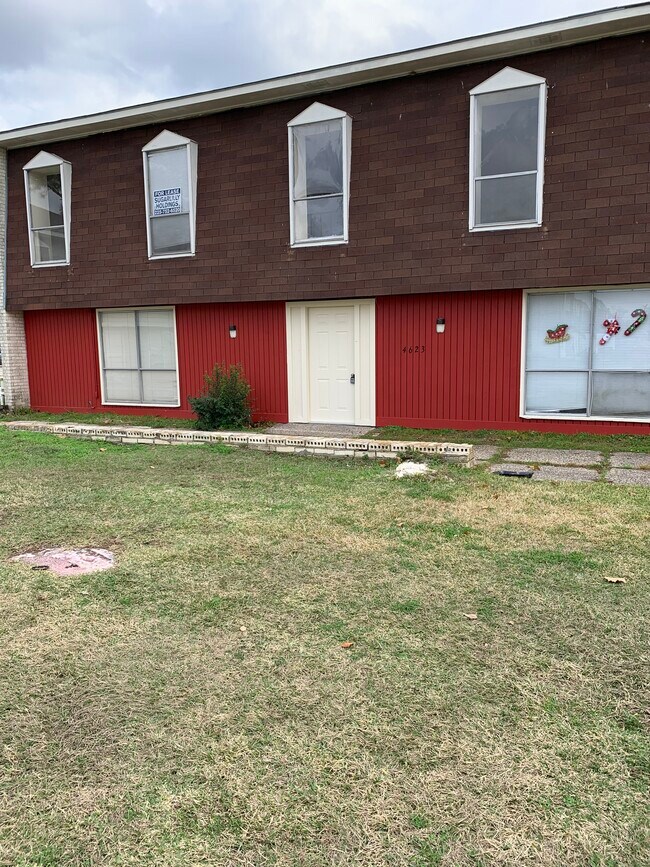 4623 Alvin Dark Ave unit 2, Baton Rouge, LA 70820 - photo 2