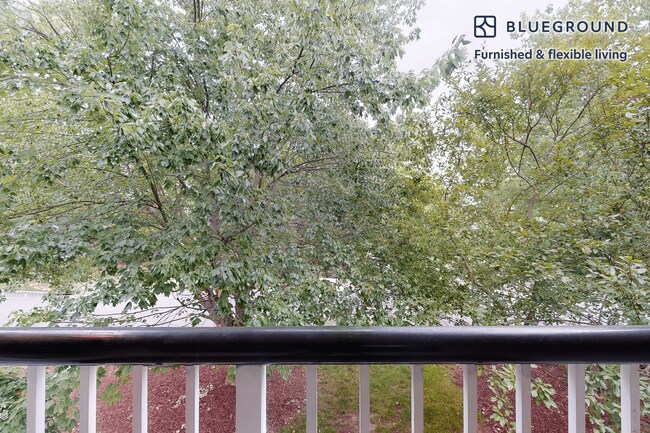 100 Court Dr N unit FL2-ID2581A, Melville, NY 11747 - photo 5