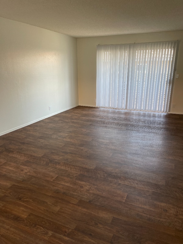 2221 E Lenita Ln Unit 10, Santa Ana, CA 92705
