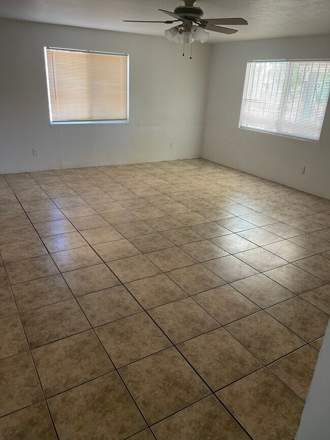 3027 N Geronimo Ave, Tucson, AZ 85705 - photo 5