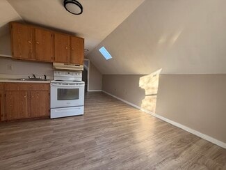 25 Holman St Unit 3, Attleboro, MA 02703