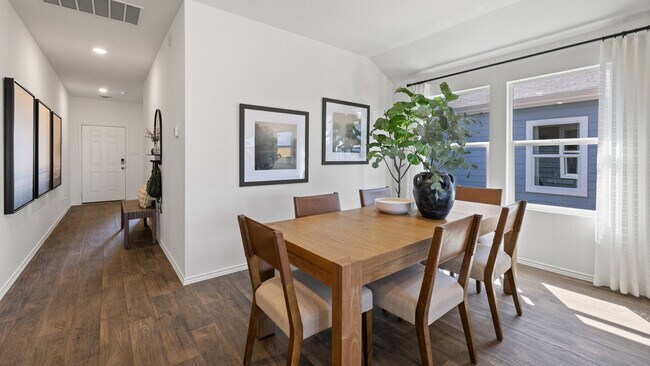 827 Arnold Loop, Uhland, TX 78640 - photo 6