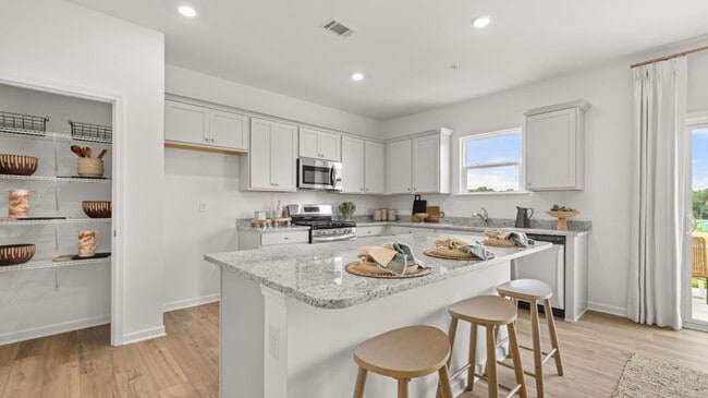 285 Red Dragon Dr, Jefferson, GA 30549 - photo 2