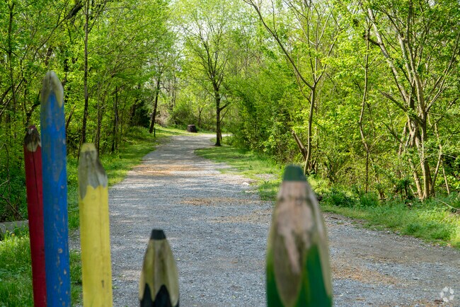 The Buck Creek Trail runs along the Buck Creek and ends at the Siliura Cotton Mill.