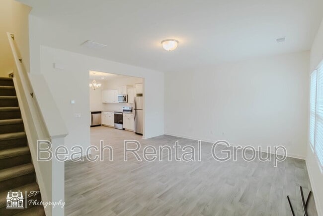 109 Oxfordshire St, Little River, SC 29566 - photo 2