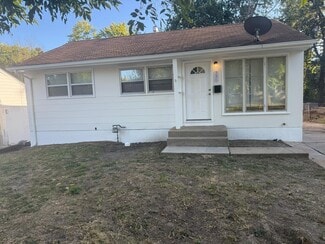 336 Lanark Rd, Saint Louis, MO 63137