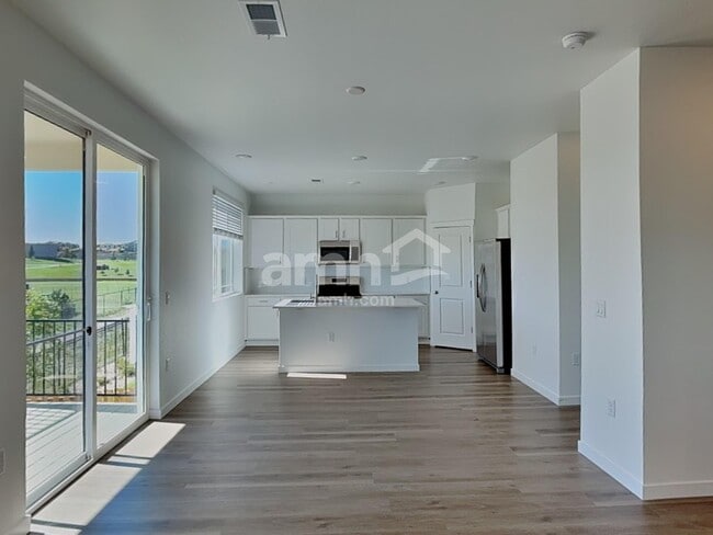 26126 E Calhoun Place, Aurora, CO 80016 - photo 4