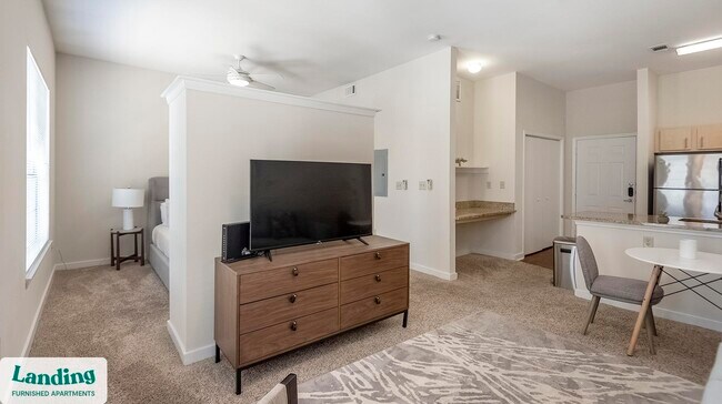 205 Pasadena Place unit 430, Memphis, TN 38104 - photo 4