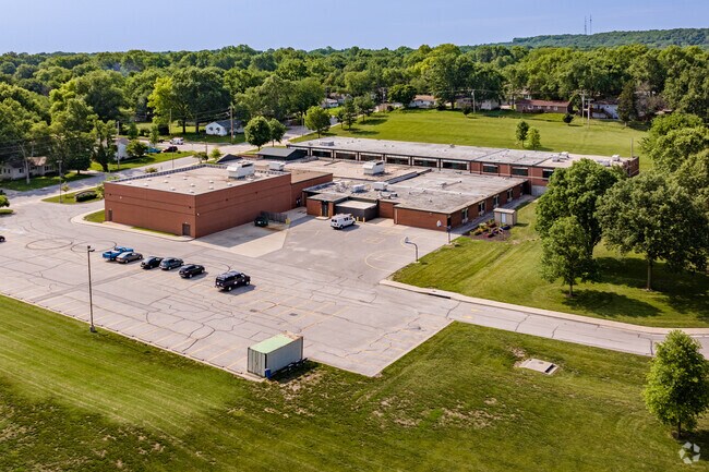 David Brewer Elementary School has a large parking lot on campus.
