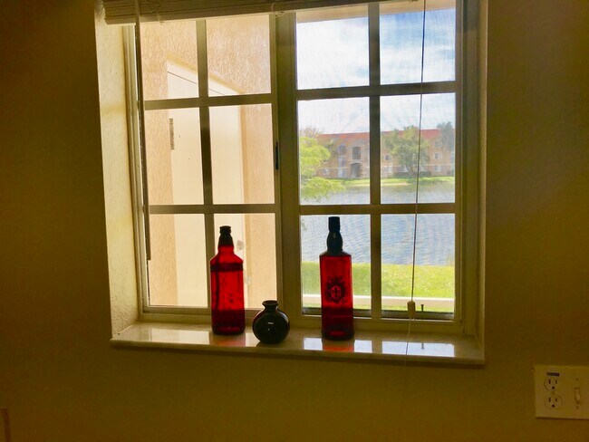 8342 Bernwood Cove Loop unit 807, Fort Myers, FL 33966 - photo 7