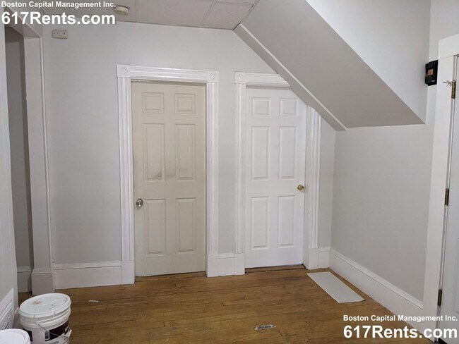 22 Royal St unit 2, Allston, MA 02134 - photo 5