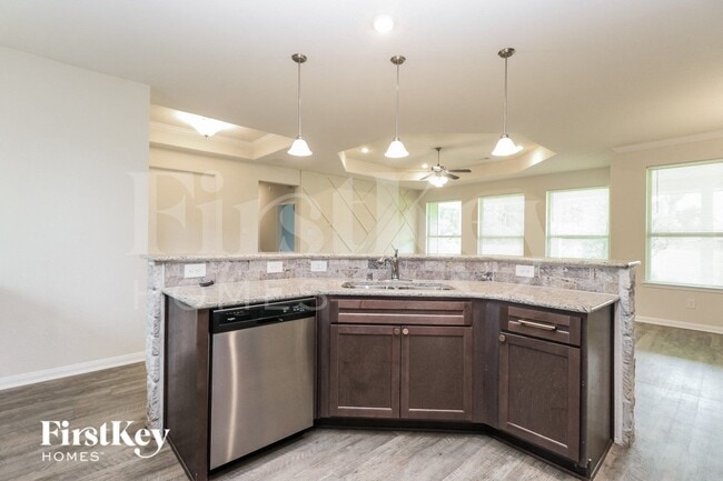 16033 Deer Pines Dr, Conroe, TX 77303 - photo 5