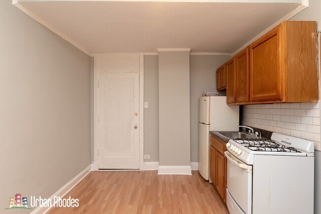 3836 N Fremont St unit A07C, Chicago, IL 60613 - photo 5