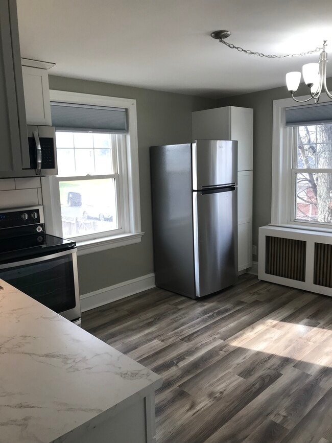 430 Main St unit B, Harleysville, PA 19438 - photo 2