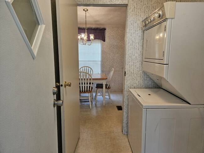 9380 Seabright Ave, Elberta, AL 36530 - photo 6