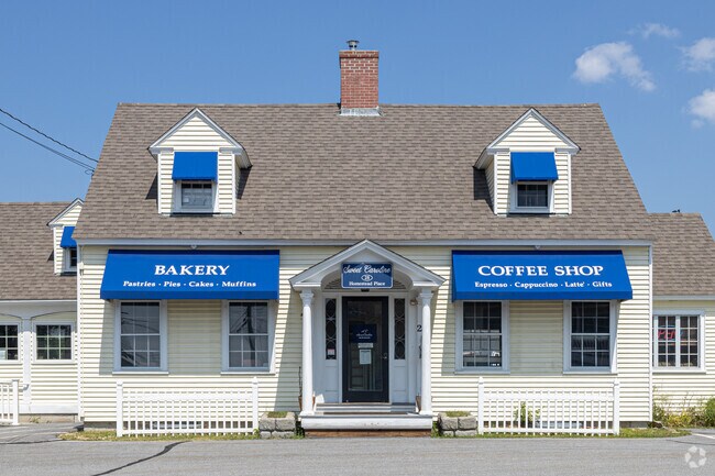 Sweet Caroline is a bakery with hot coffee and fresh pastries located near Middleton.