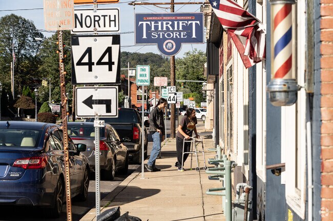 The thrift store in Jersey Shore sees a lot of traffic from the working-class people of Porter.