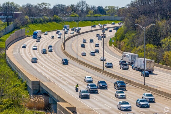 Interstate 88 allows for easy travel to both Naperville and downtown Chicago.