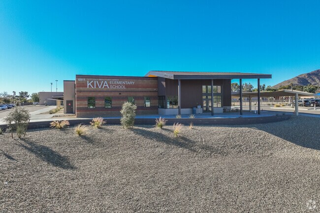 Kiva Elementary School in Phoenix cultivates curiosity and a love for learning.