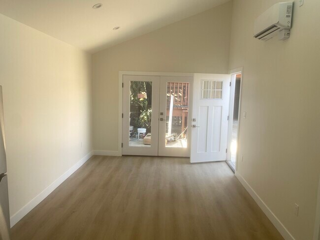 2916 E 10th St unit A, Long Beach, CA 90804 - photo 7