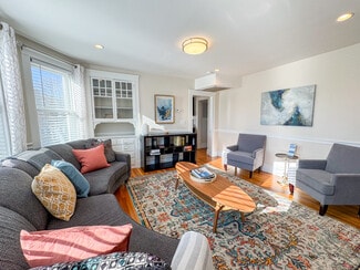 30 Clay St, Cambridge, MA 02140