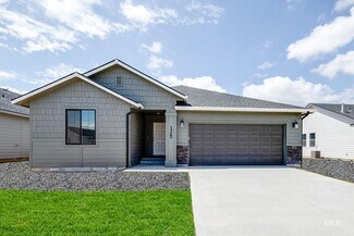 1725 SW Pegasus Peak Ave, Mountain Home, ID 83647