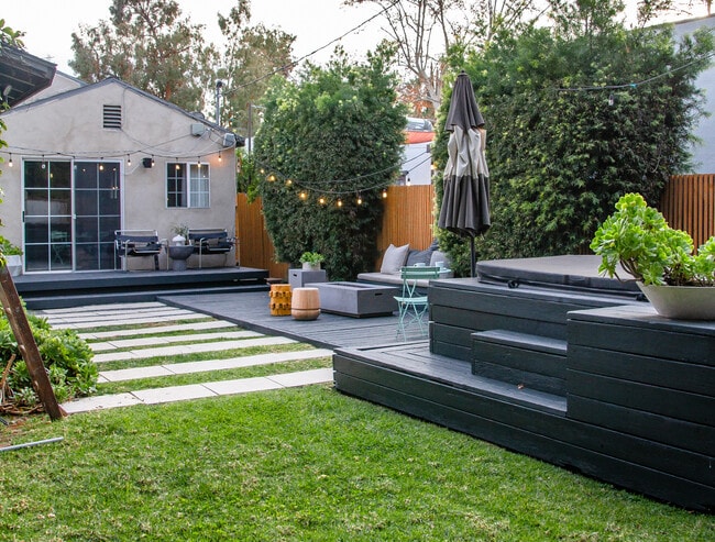 11049 Blix St, North Hollywood, CA 91602 - photo 4