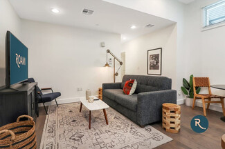 127 Carondelet St Unit ID1060130P, New Orleans, LA 70130