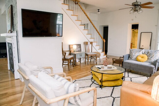 507 S 2nd St unit ID1241320P, Saint Charles, MO 63301 - photo 5