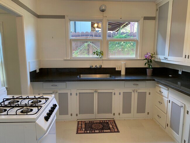 2323 Las Colinas Ave unit 2323 Las Colinas Ave, Los Angeles, CA 90041 - photo 3