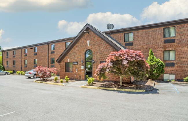 101 Cahaba Park Cir, Birmingham, AL 35242 - photo 2