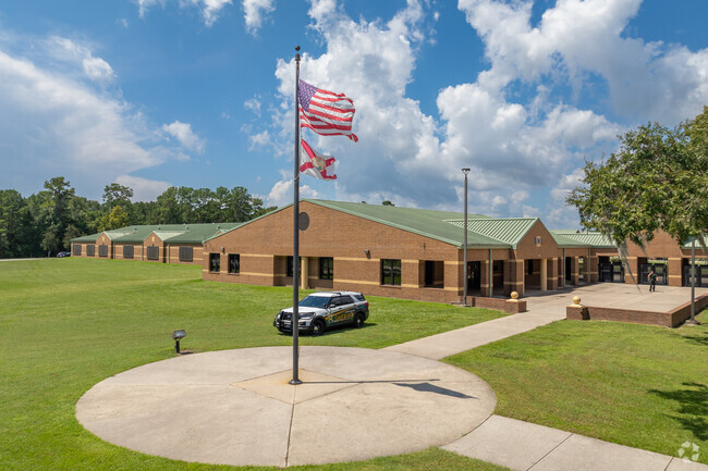 Belleview Middle School is a public school in the Marion County School System.