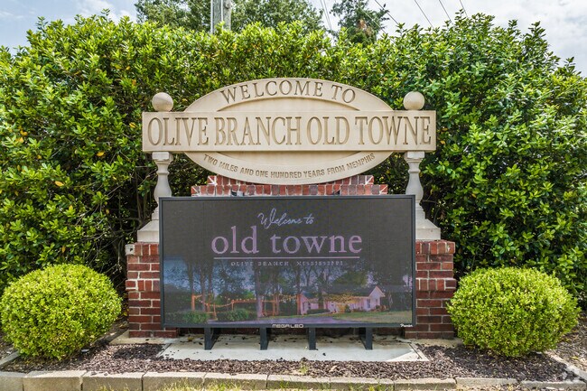 When you visit Old Towne in Olive Branch it is easy to see where the name comes from.