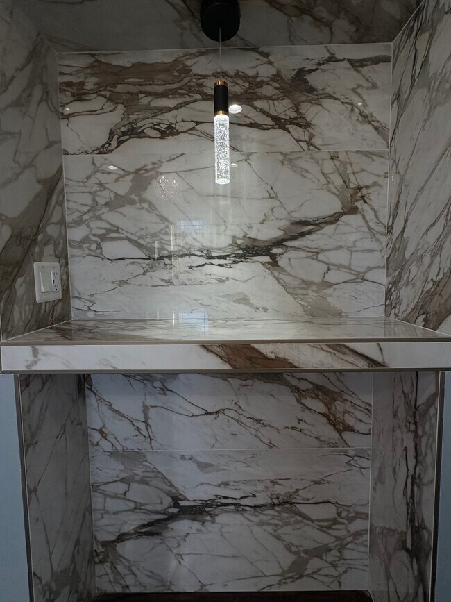 2026 W Mclean Ave unit 3, Chicago, IL 60647 - photo 6