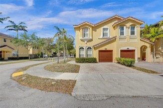 906 SW 149th Ct, Miami, FL 33194